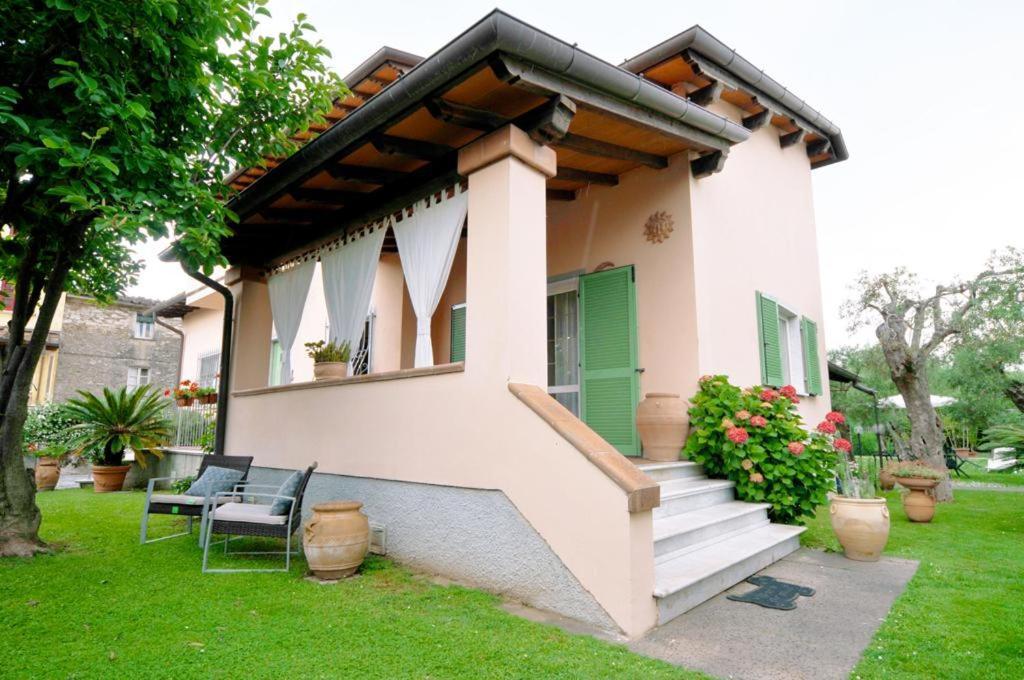 La Madonnina Bed & Breakfast Querceta Exterior foto
