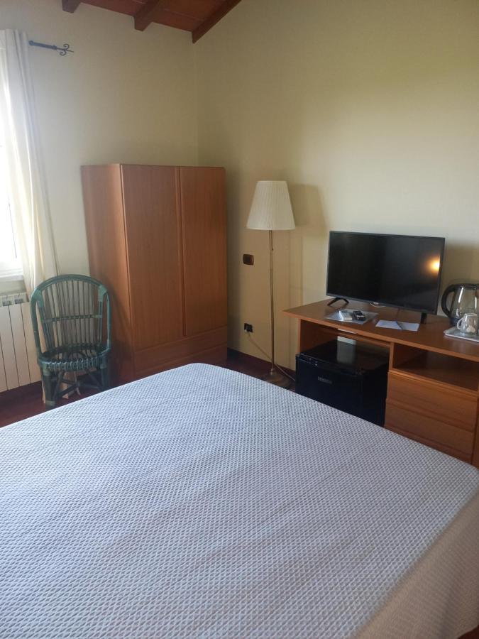 La Madonnina Bed & Breakfast Querceta Exterior foto
